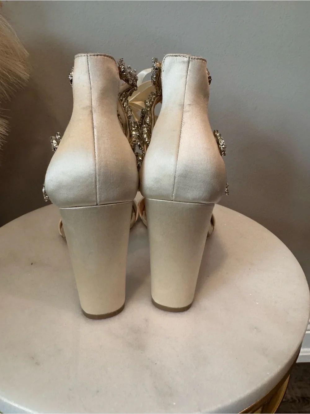 Badgley Mischka Ivory/Champagne Satin Crystal-Ankle Tie Block Heels Sz 10
